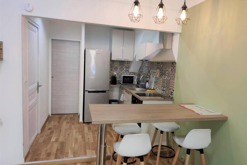 Joli T2 Proche Vieux-Port, Terrasses Du Port Et Metro Joliette Apartamento Marselha Exterior foto