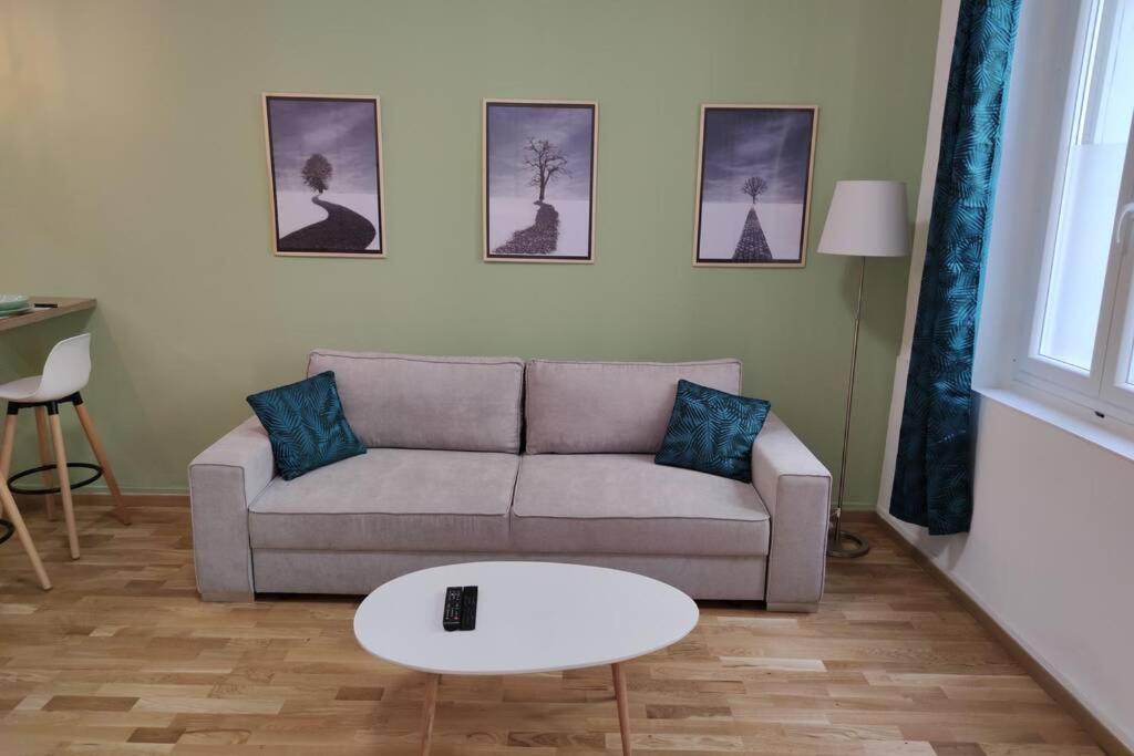 Joli T2 Proche Vieux-Port, Terrasses Du Port Et Metro Joliette Apartamento Marselha Exterior foto