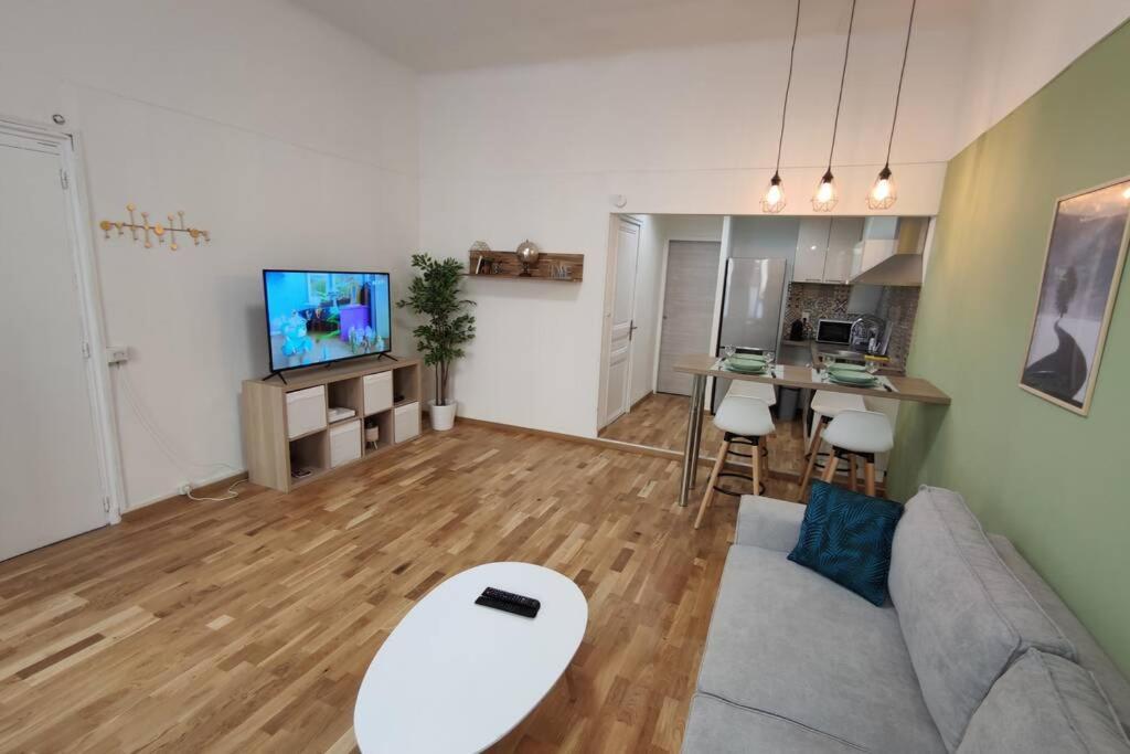 Joli T2 Proche Vieux-Port, Terrasses Du Port Et Metro Joliette Apartamento Marselha Exterior foto
